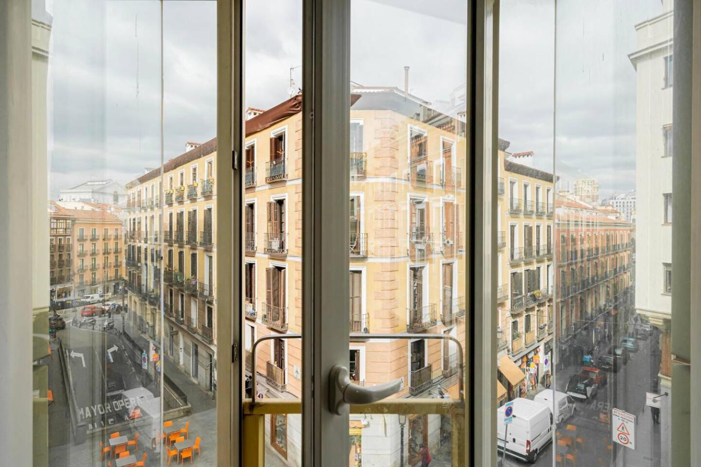 Con Balcon A Calle Mayor Ideal Parejas Apartamento Madrid